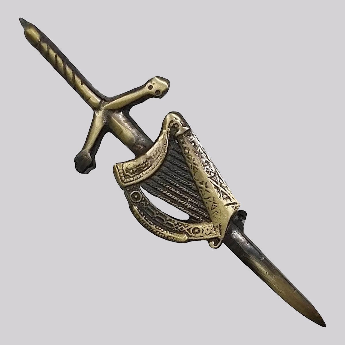 Harp Kilt Pin